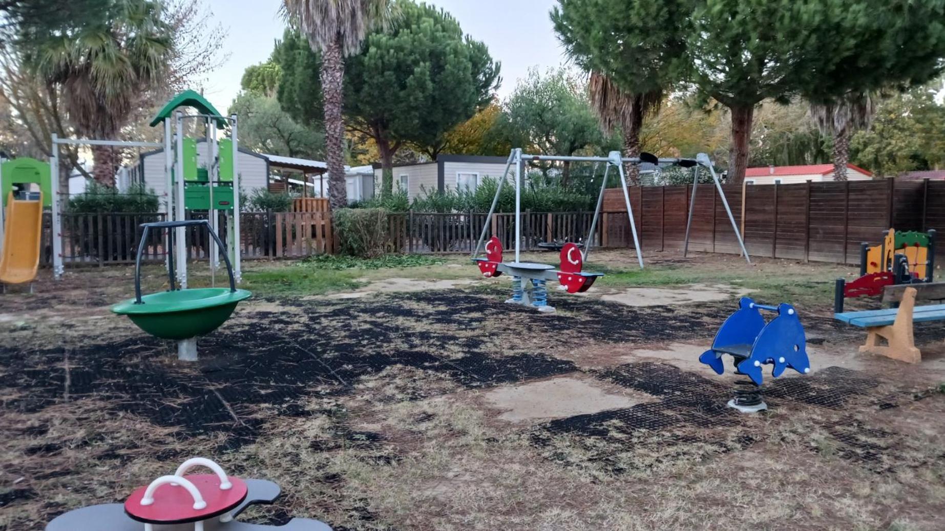 Sun Sea Camping Le Bosc Saint-Cyprien  Eksteriør billede